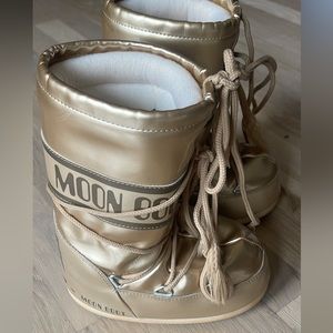 Kids Gold Moon Boots (Used)